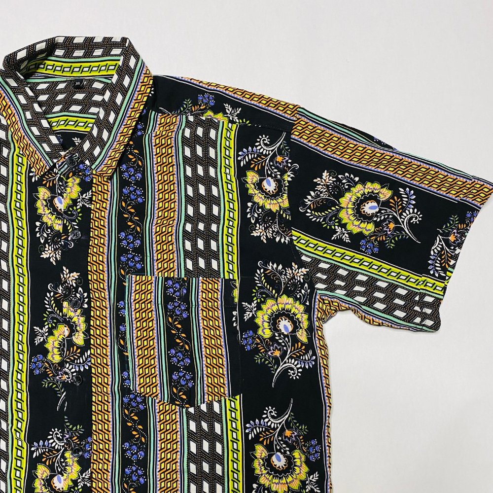 June Bloom button up - Picture 3 of 6
